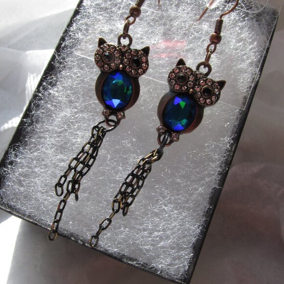NEW Statement Owl Rhinestone Earrings - Picture 9 of 9